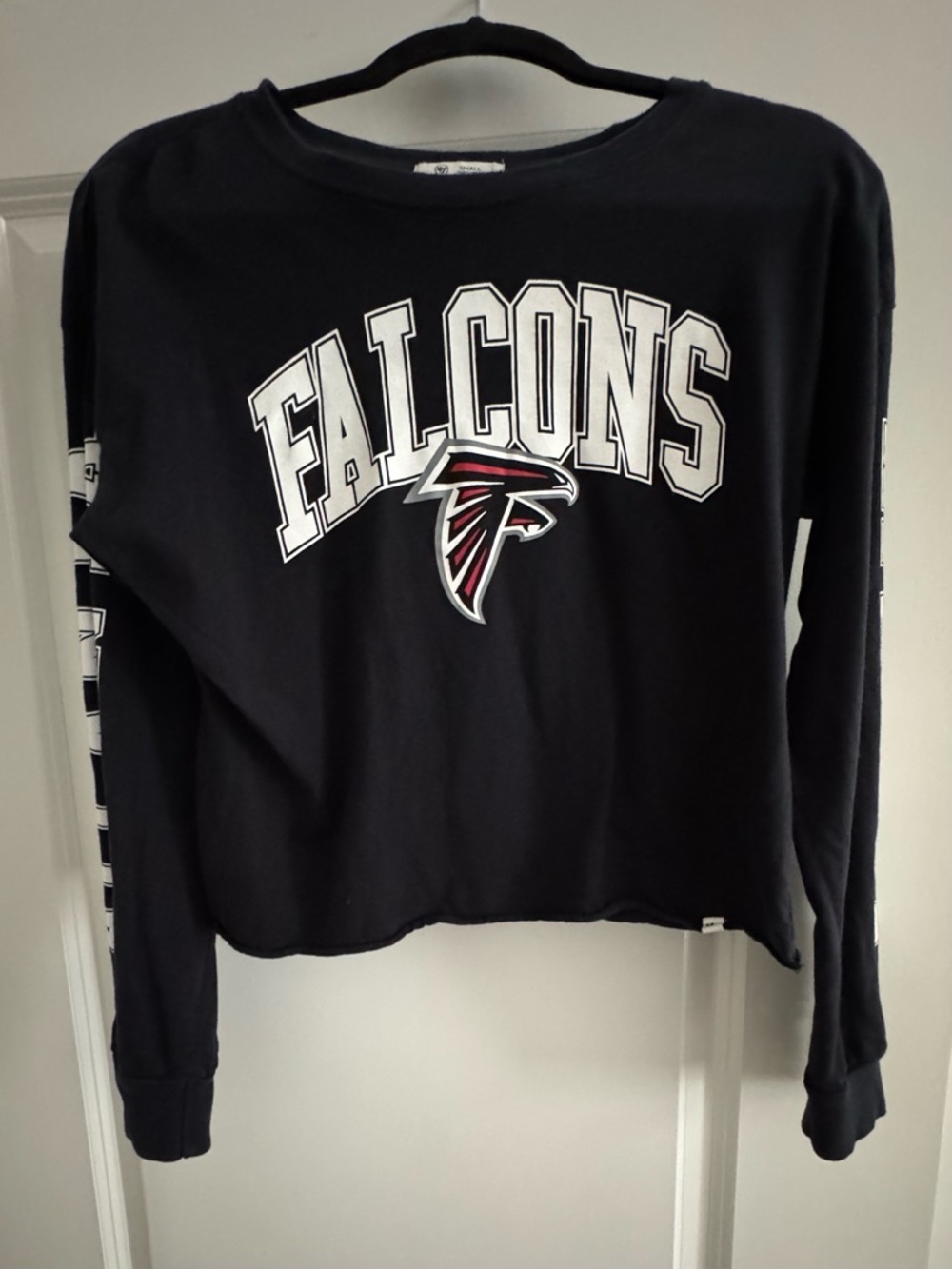 Women’s Falcons Black Crewneck